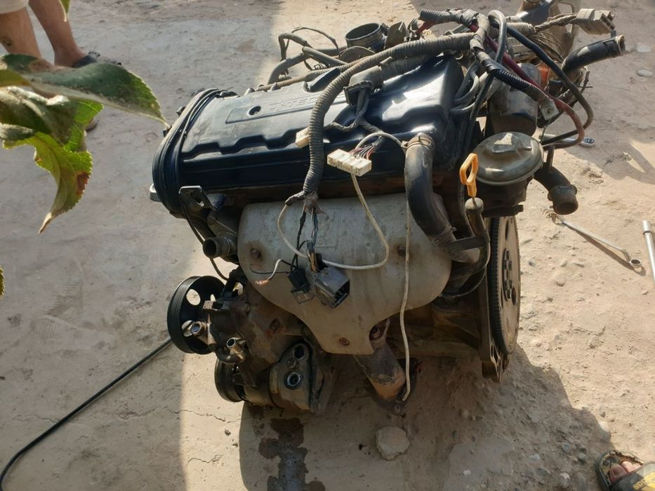 Dvigatel t18sed akpp zf4hp16