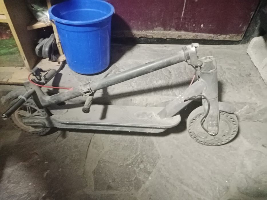 Электро сомакат требует ремонт где то 40тыс входить на ремонт