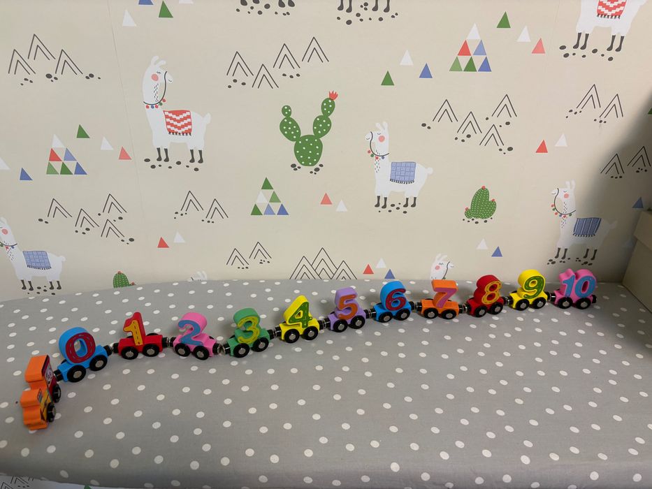 Магнитно дървено влакче