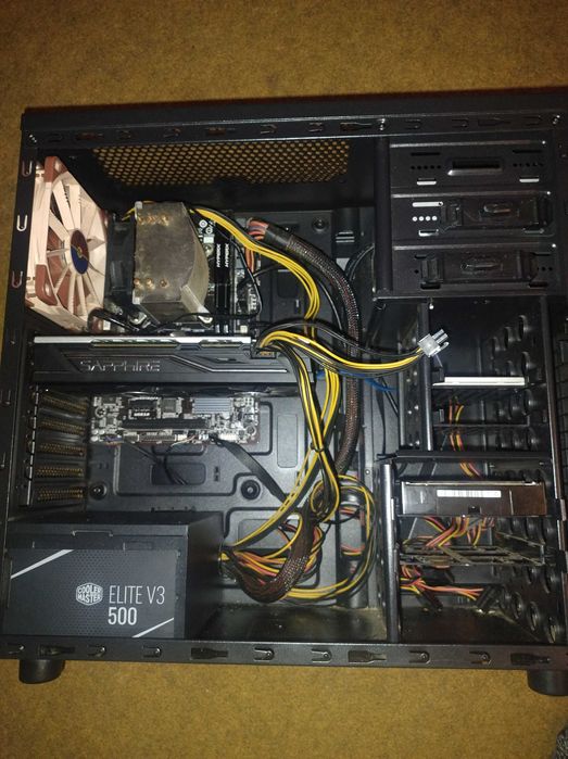 Настолен компютър в много добро състояние