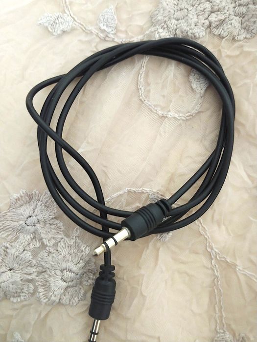 Bose Companion 2 series III  Apple Sony  cradle