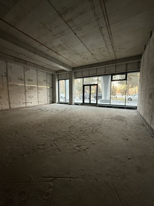 Коммерчиский помещение/Commercial premises в центре U-Tower Nrg