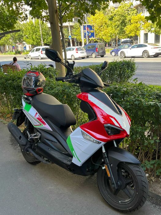 Scuter BSK DIABLO 50cc, vechime de 4 luni, curat
