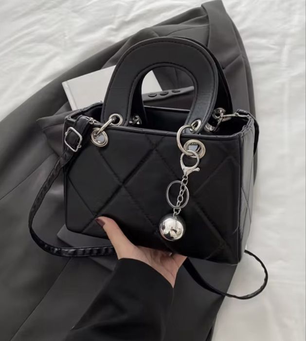 Geanta de mana micuta