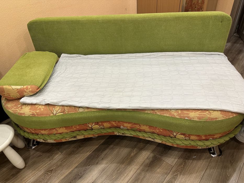 Продается  диван, раскладной