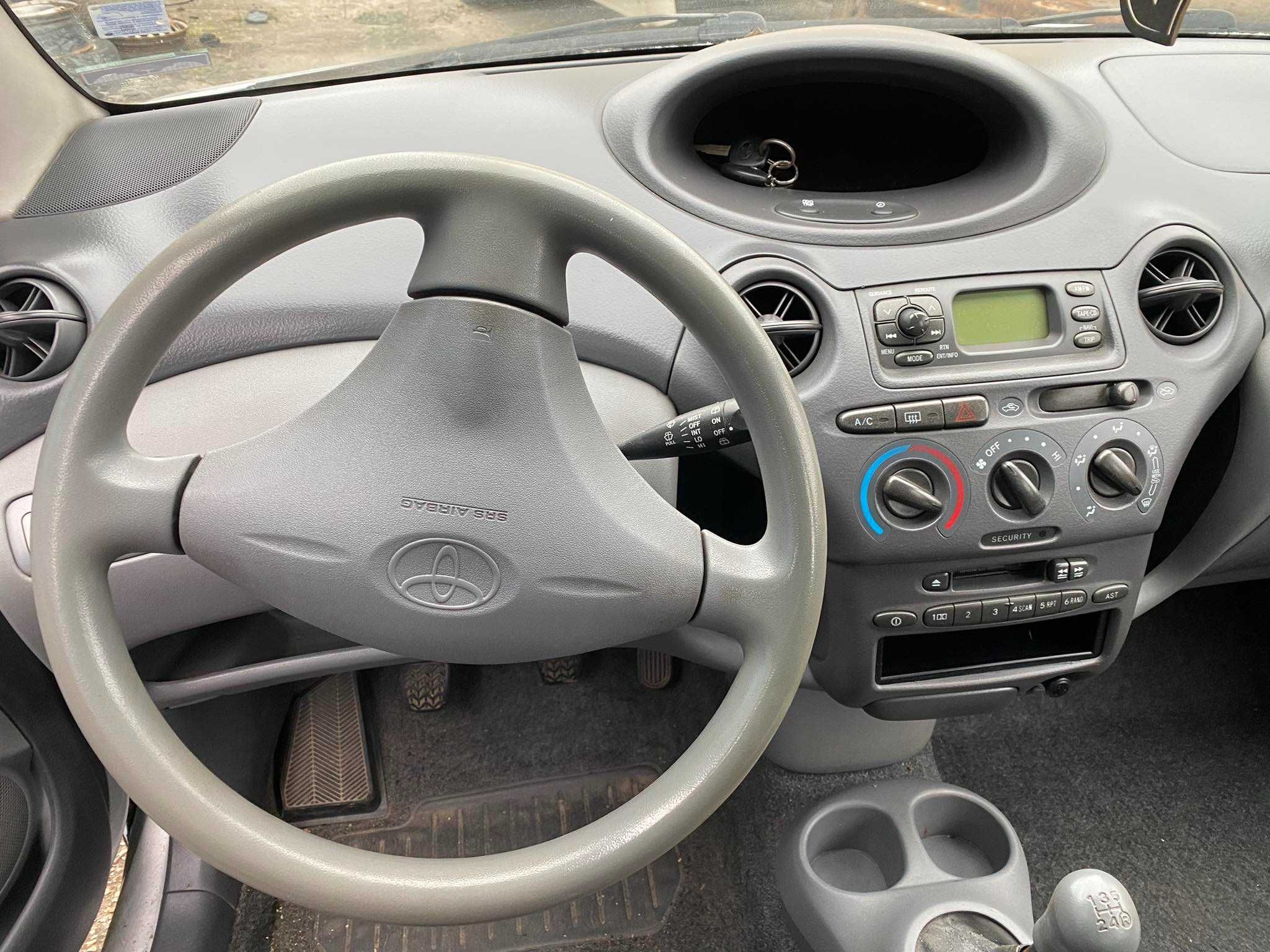 toyota yaris 1.0 vvti на части тойота ярия 1.0 ввти