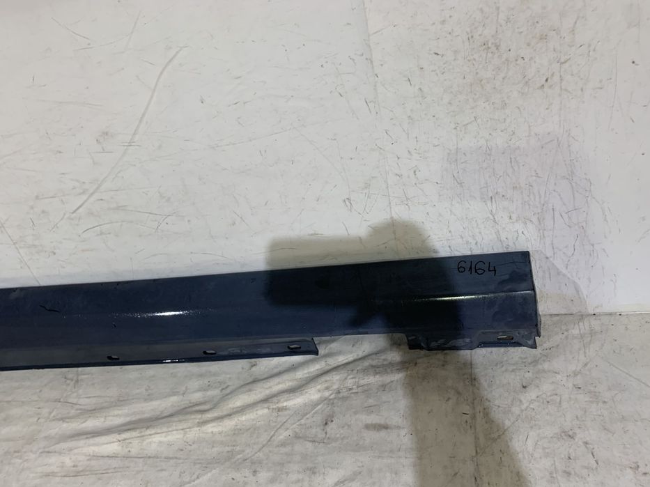 Prag dreapta Mercedes C-Class W204, 2007, 2008, 2009, 2010, 2011, 2012, 2013, cod origine OE A2046900440.