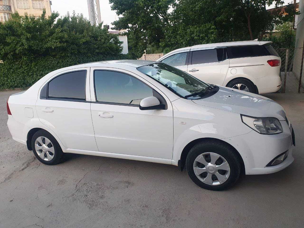 Nexia 3/ 2020 yil /mexanika/80 000 km/metan 4 avlod, abs,kondisioner