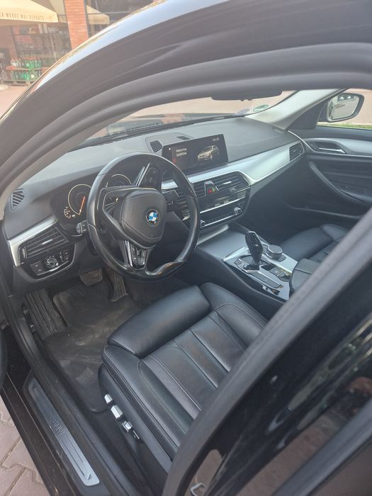 Bmw 520i Luxuri Line 184 cp