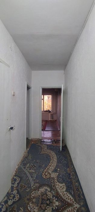 Продается квартира в центре города Янгиюля.