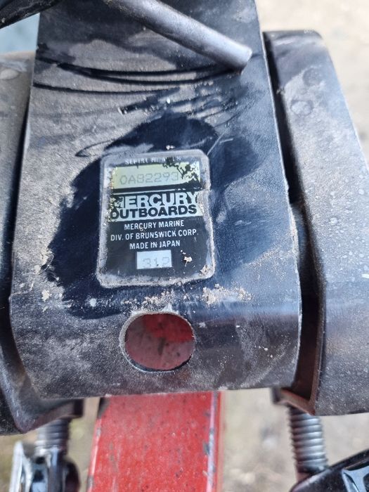 Motor barca mercury 2.2 citește tot anunțul