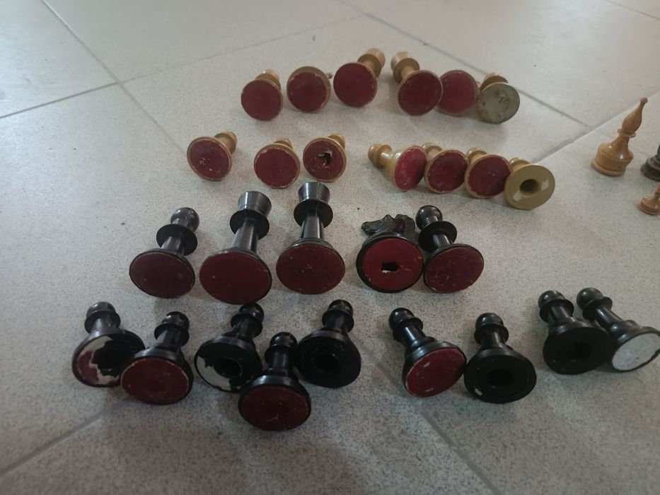 Фигури за шах , един комплект