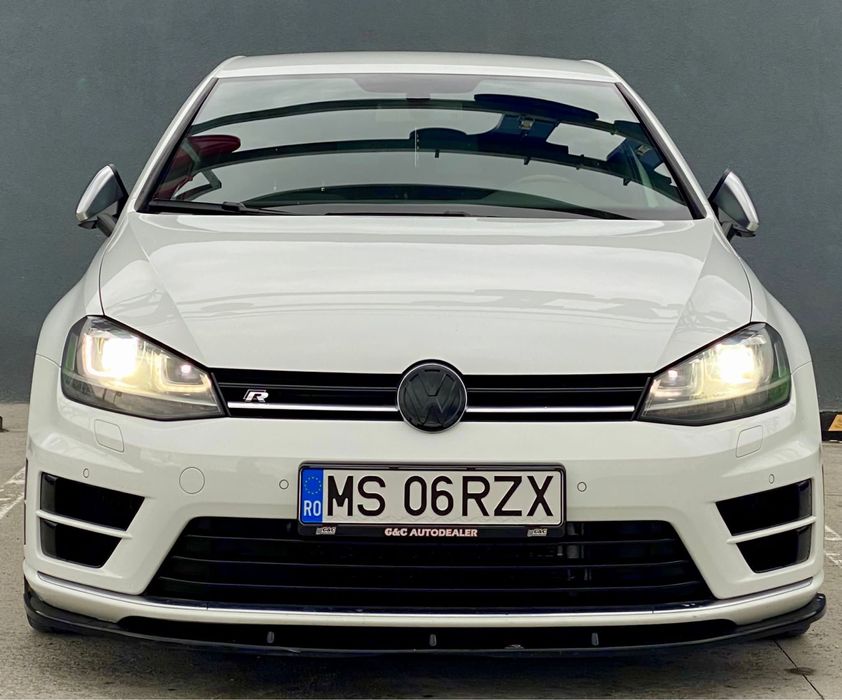 Volkswagen Golf VII R