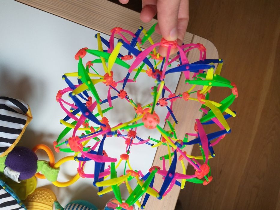 Set 3 jucarii premiate pentru bebelusi (0-18 luni)