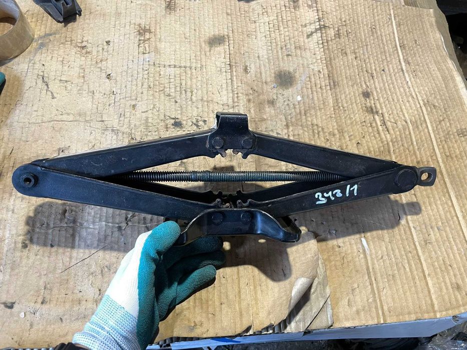 Авто Крик Авариен Крик BMW X5 E53 Оригинал