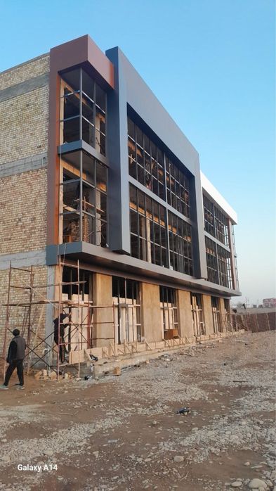 Нежилой обект Уртасарай 1 га земли 3000кв здание в доль дороги Трасса