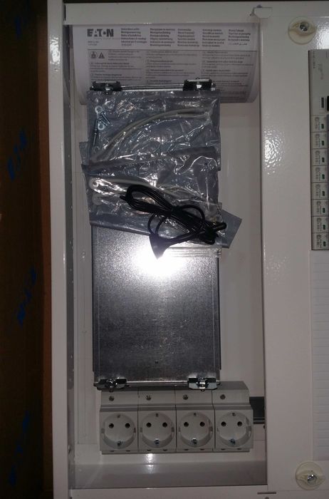 Tablouri electrice multimedia, pe comanda, echipate complet Eaton