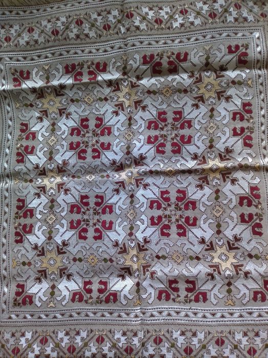 покривка българска бродерия