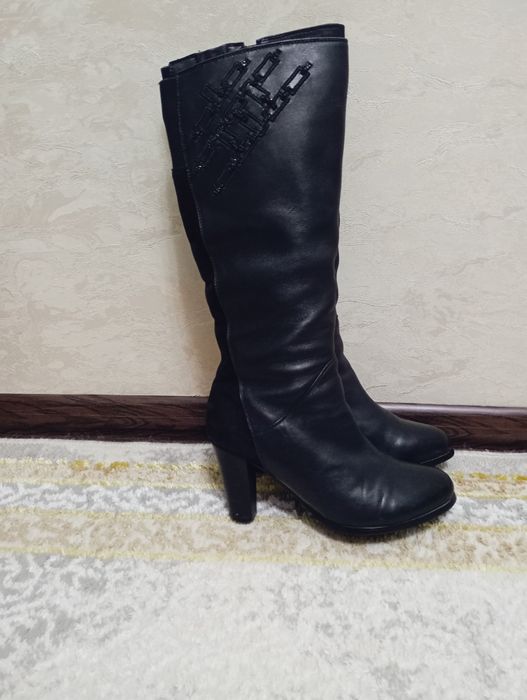 Кожаные сапоги,размер 39