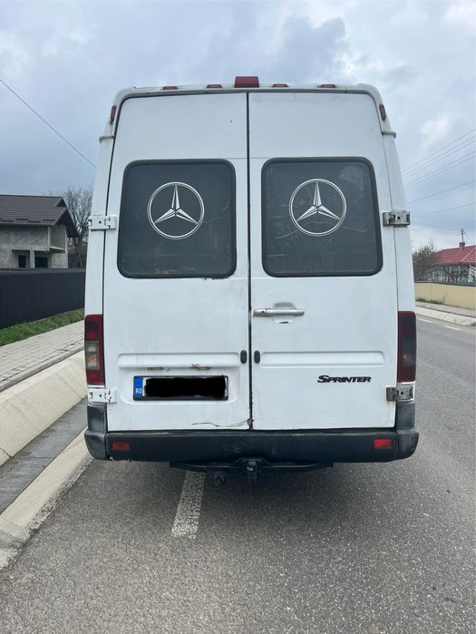 Mercedes sprinter 8+1