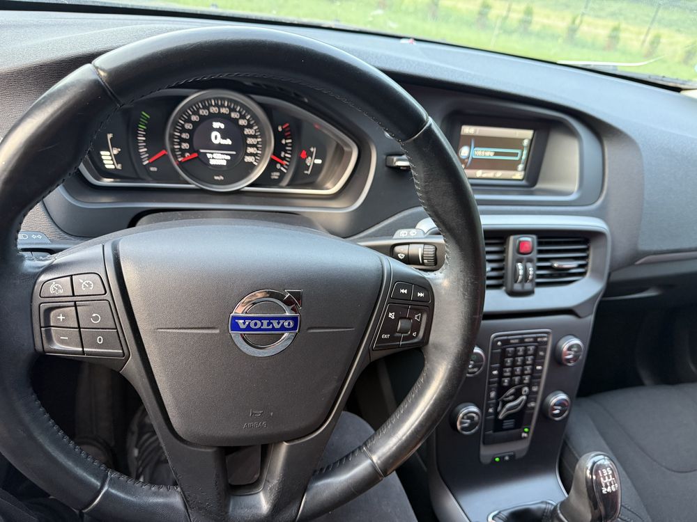 Volvo  V40 2.0 D