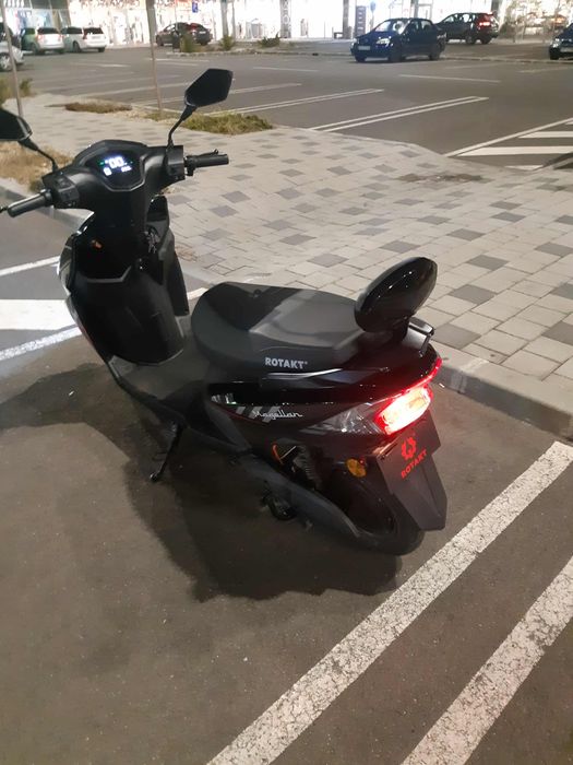 scuter electric vand / schimb