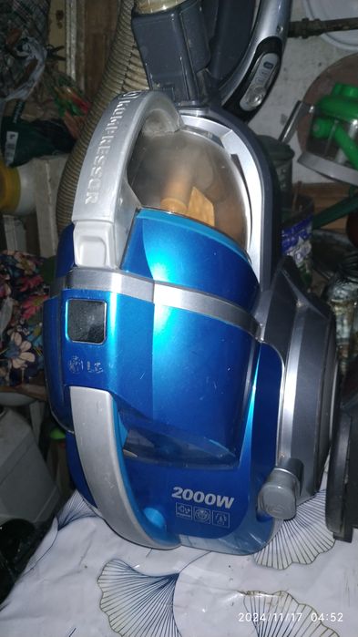 Продам пылеесоос LG 2000w