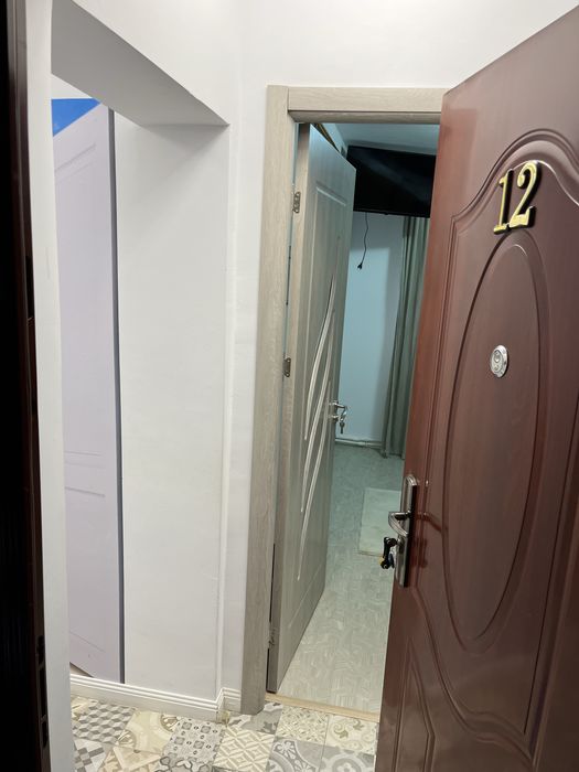 Apartament 3 camere etaj 2 decomandat