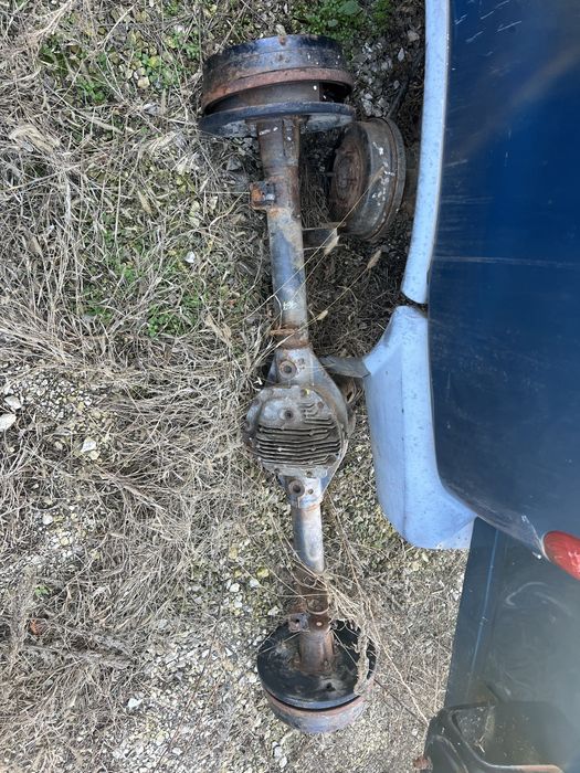 Заден мост за Нисан Навара / Nissan Navara