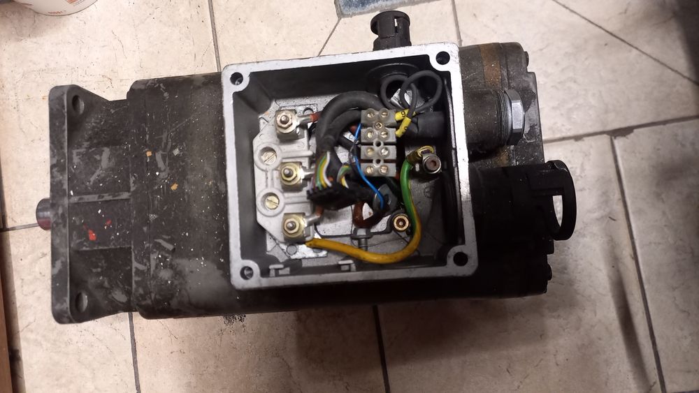 Servmotore  generator SIEMENS  C N C   3 bucat