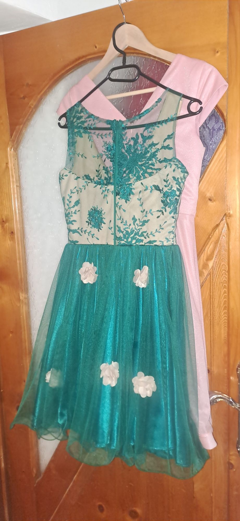 Rochie ocazie verde cu crem