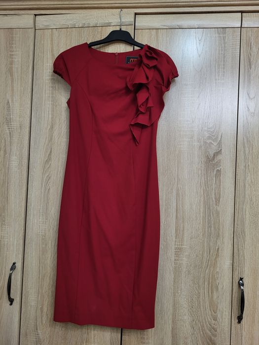 Продам шикарные платья