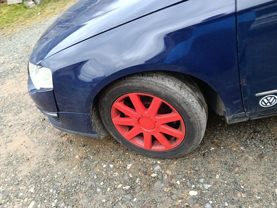 Vând Volkswagen Passat B6