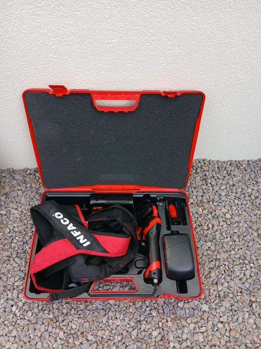 Infaco 3020 foarfeca electrica pentru vie