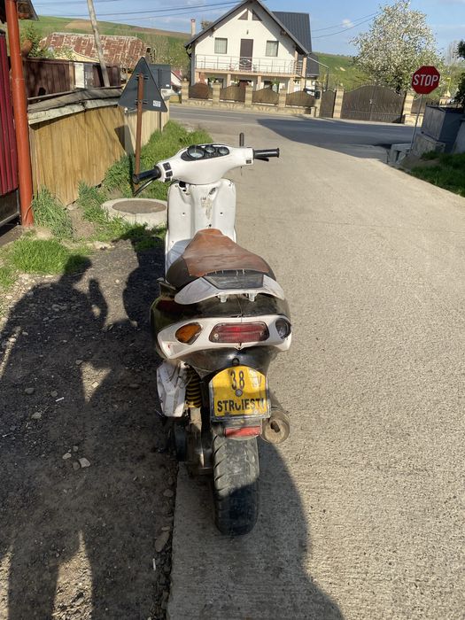 Vând scuter piaggio 49cc