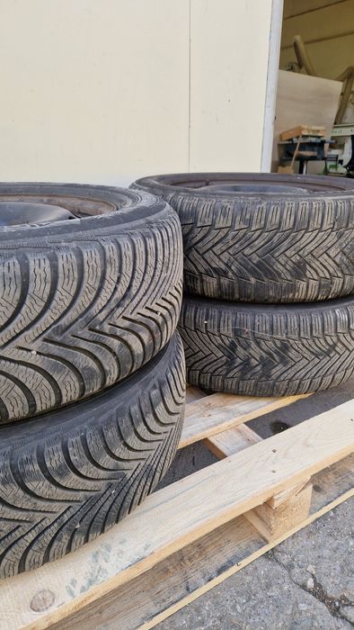 Jante de tabla Skoda 5x112 cu anvelope de iarna Michelin 215/60 R16