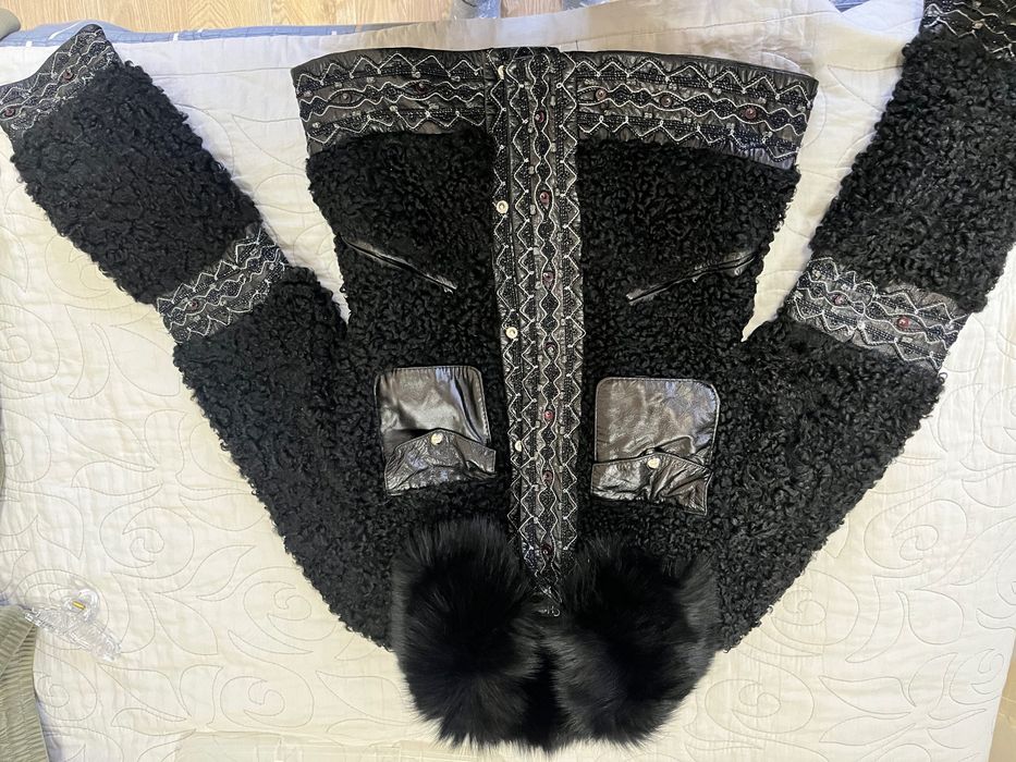 Продам шубу б/у натуральный каракуль