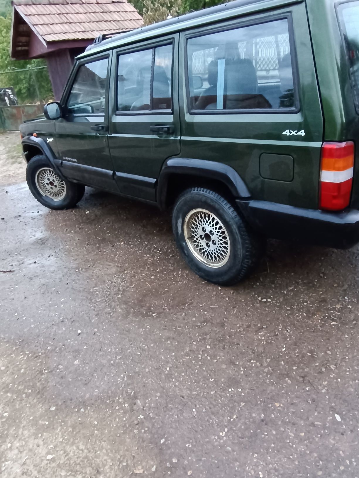 De vânzare jeep  cheroke xj