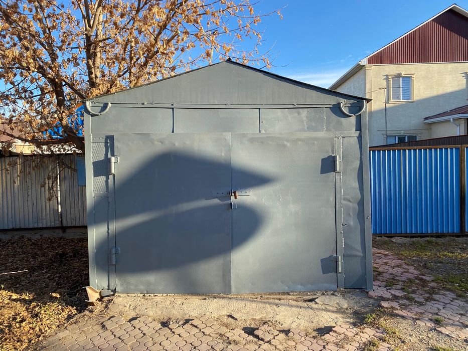 Продается  гараж