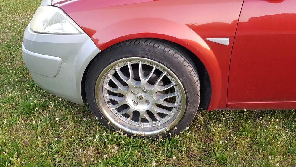 2 бр. гуми 235/40/19