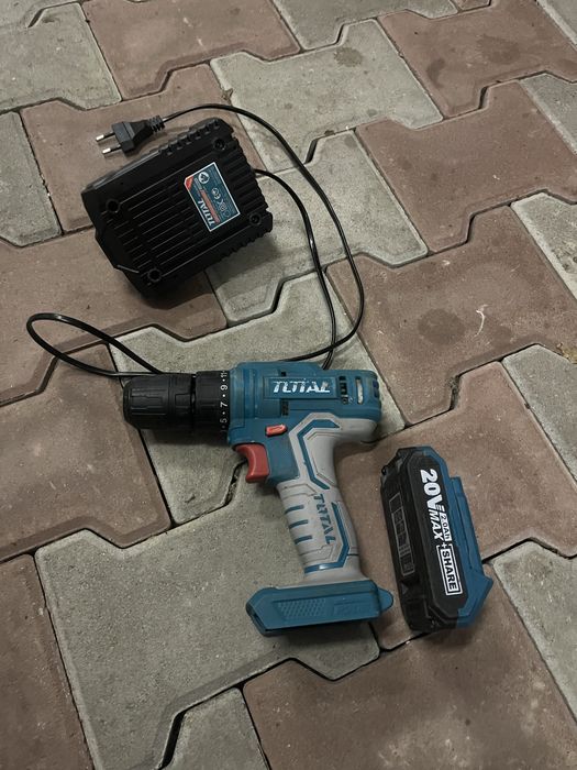 Vand filetanta total cu acumulator si incarcator