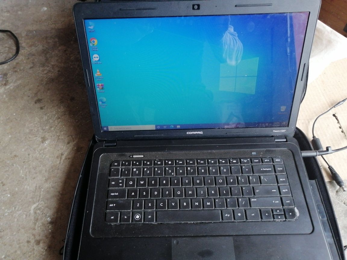 Vând laptop Compaq preț 220lei