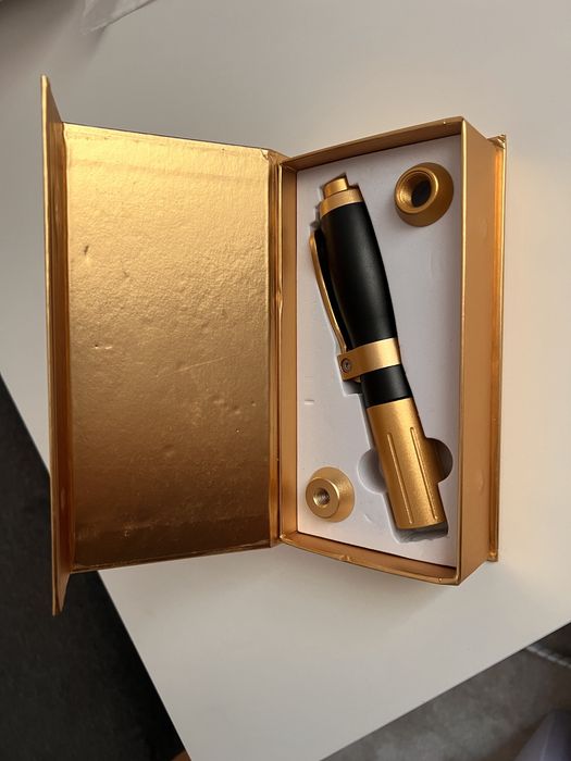 Hyaluron pen - volumizare buze