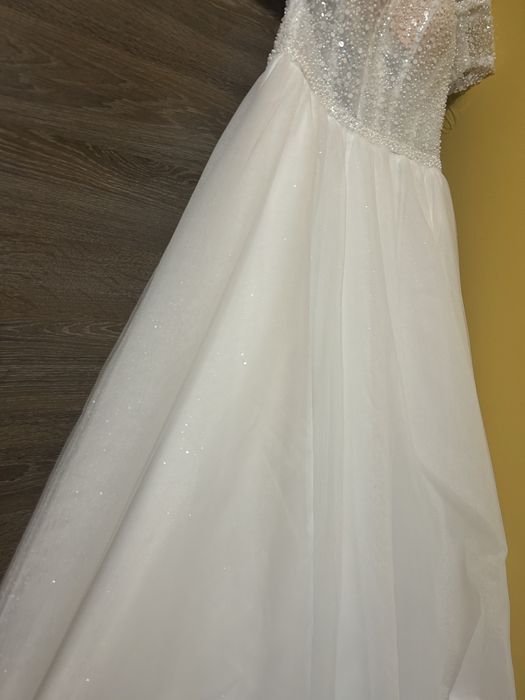 Vand rochie de mireasa