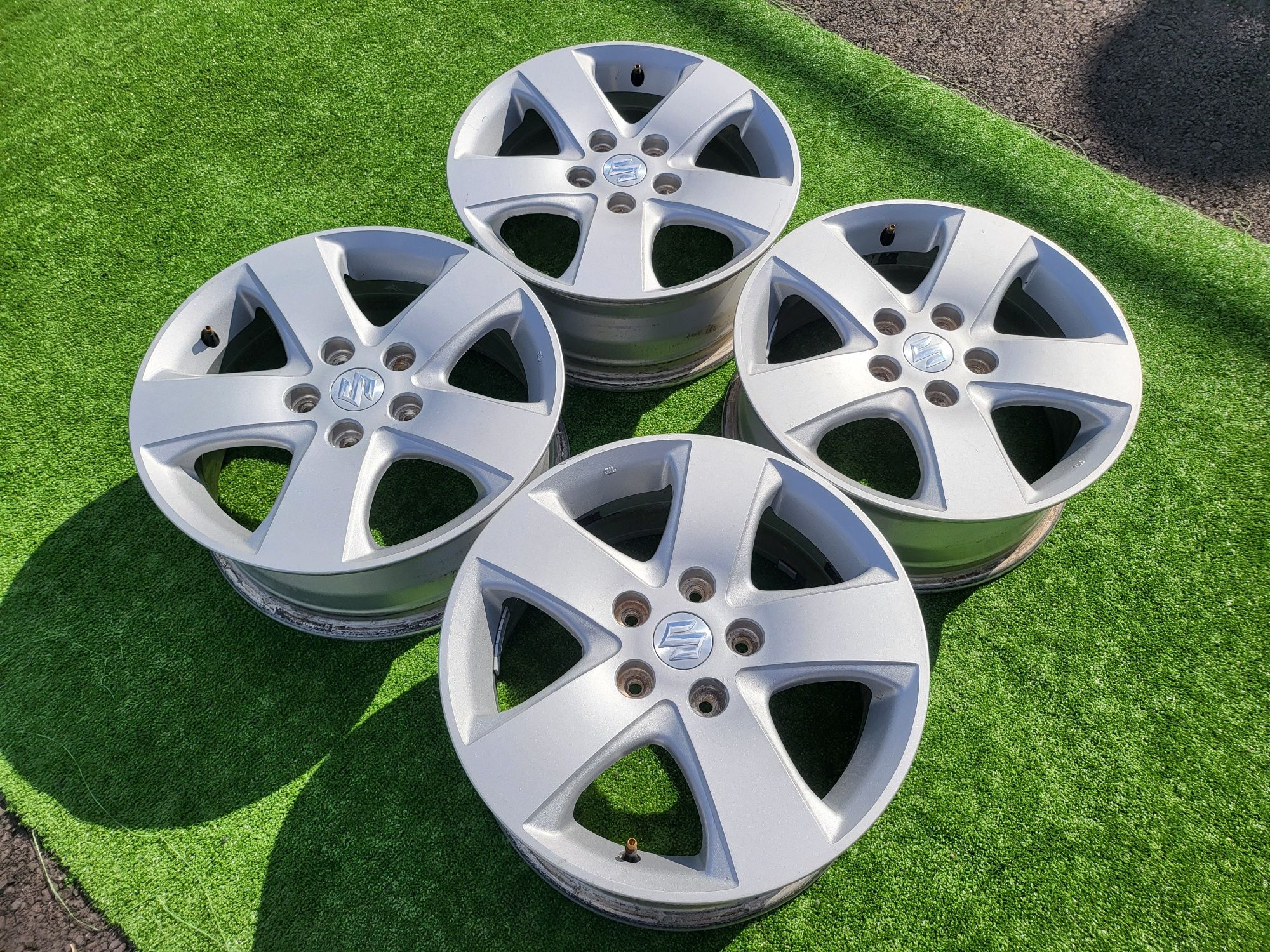 Лети джанти 16 5х114,3 Suzuki Grand Vitara ,Toyota,Fiat Sedici ,Сузуки