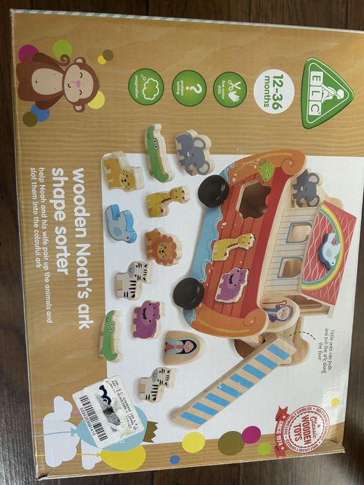 Arca lui Noe jucarie de lemn