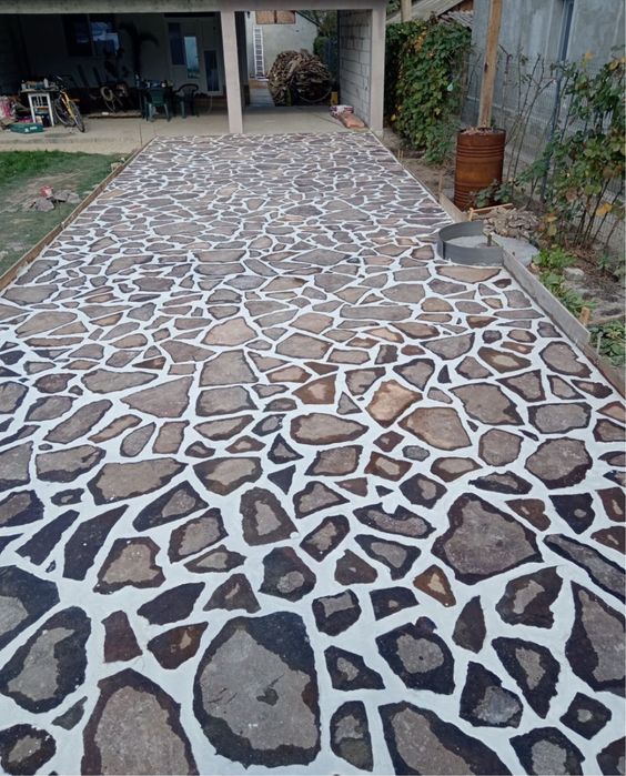 Piatra naturala de munte oriunde in tara + montat profesional