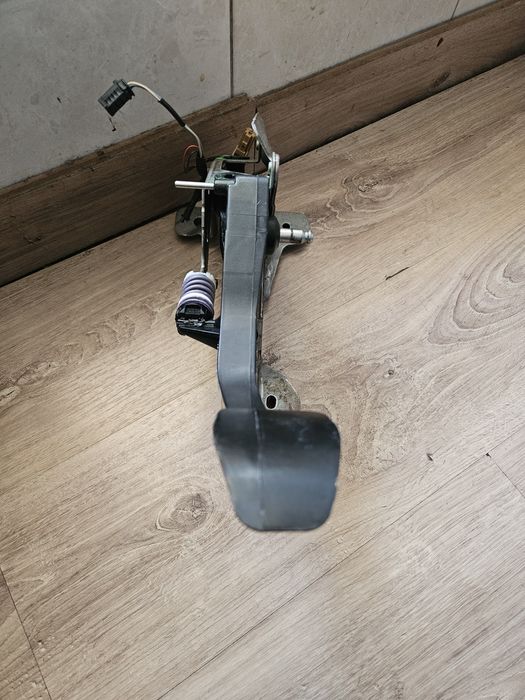 Pedala frana nissan j11 2013 2018