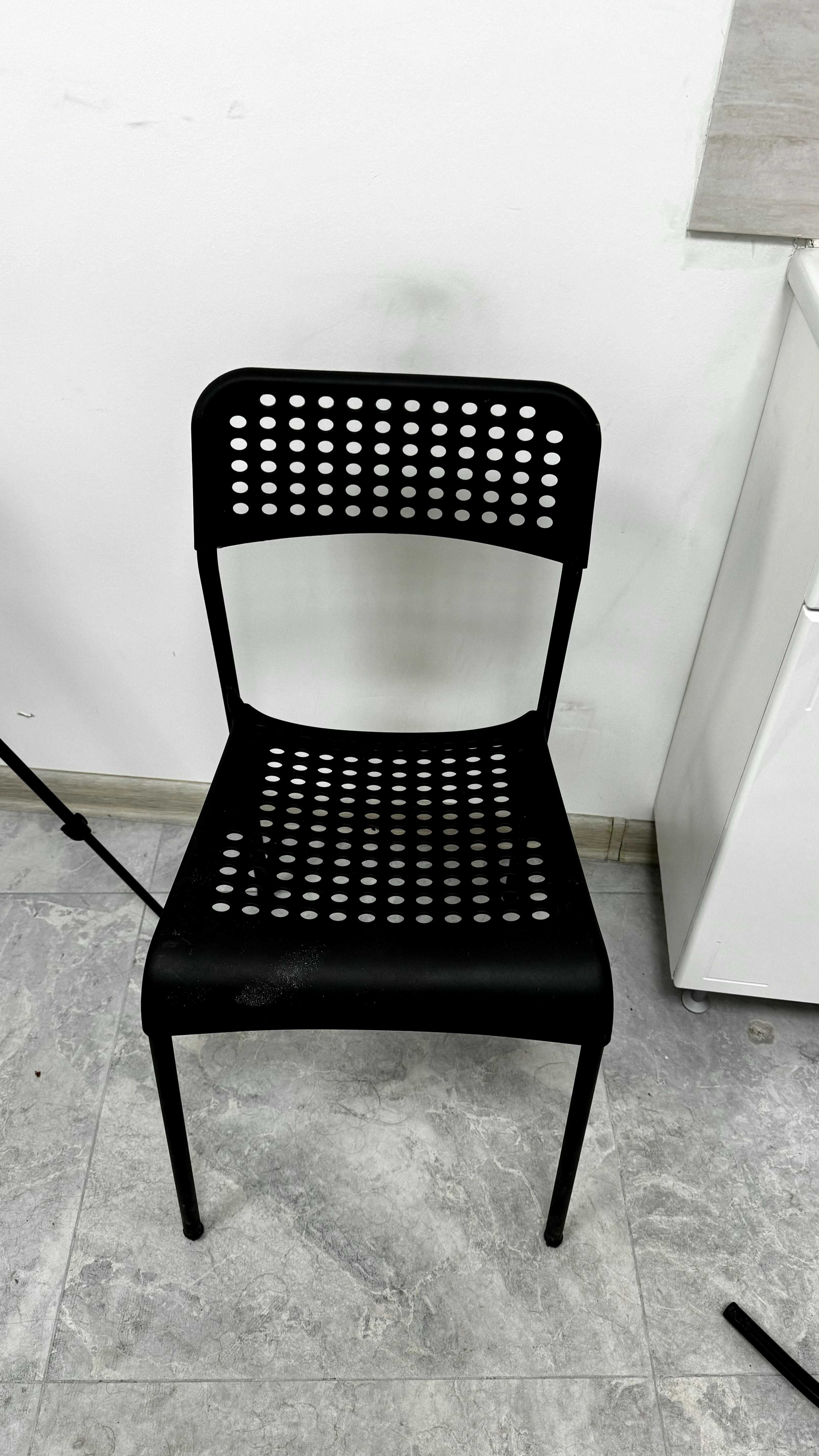 Продам 2 кресло и 2 стулья