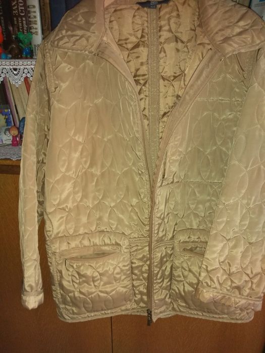 Яке, почти ново!